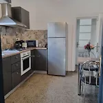 Apartment Cozy Near Center *