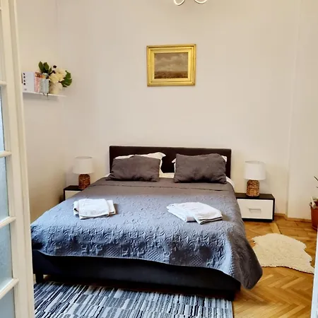 Appartement Cozy Near Center Boekarest